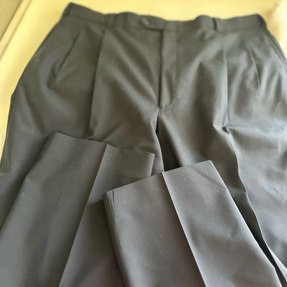 Barry men suit jacket and pants are size 40/32